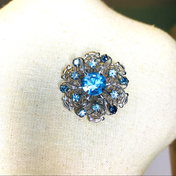 Retro Vintage Silver and Blue Rhinestone Brooch - Picture 1 of 6